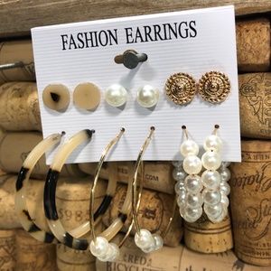 Trendy Pearl and Tortoise Shell Earring Set